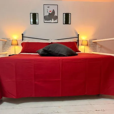 Stupendo Bilocale Con Soppalco Vicino Reggia Di